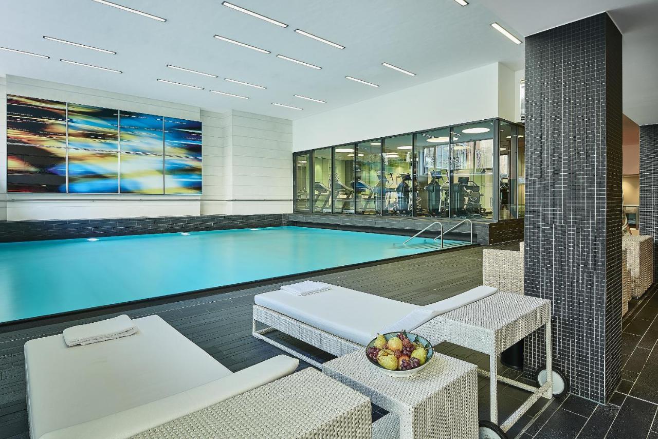 Pullman Berlin Schweizerhof Hotel Ngoại thất bức ảnh The pool at the Mandarin Oriental, Munich