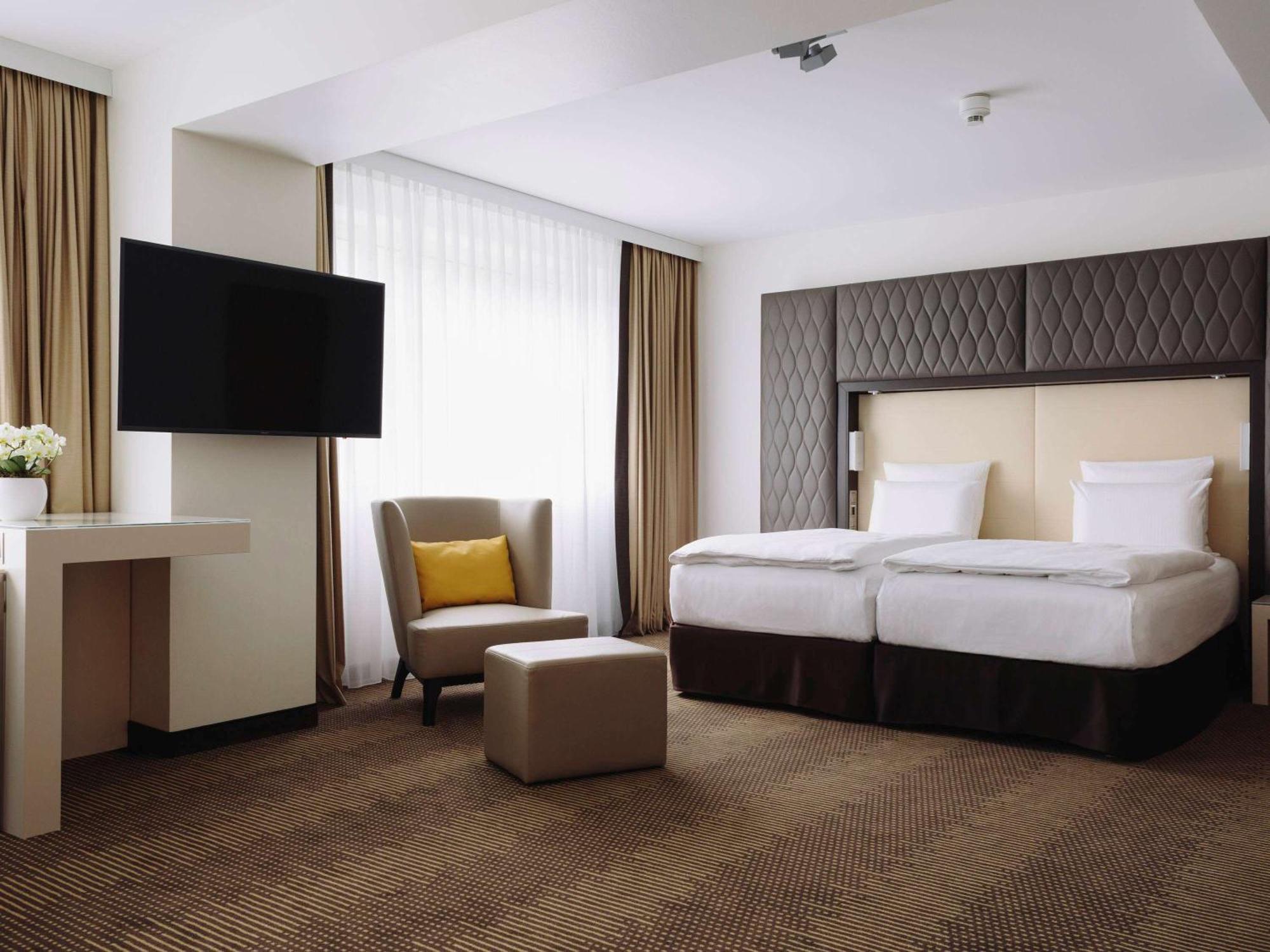 Pullman Berlin Schweizerhof Hotel Ngoại thất bức ảnh