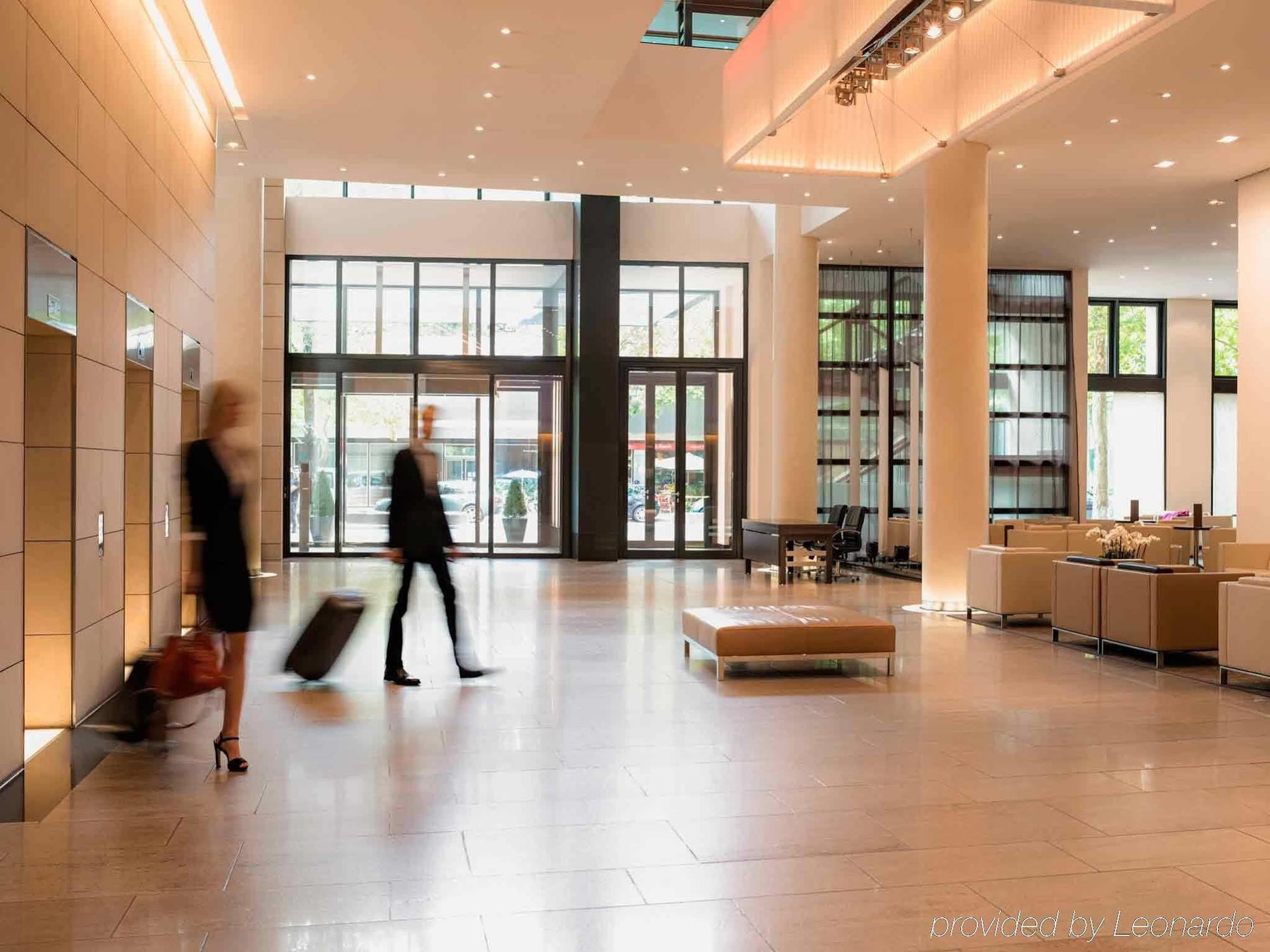 Pullman Berlin Schweizerhof Hotel Ngoại thất bức ảnh Lobby