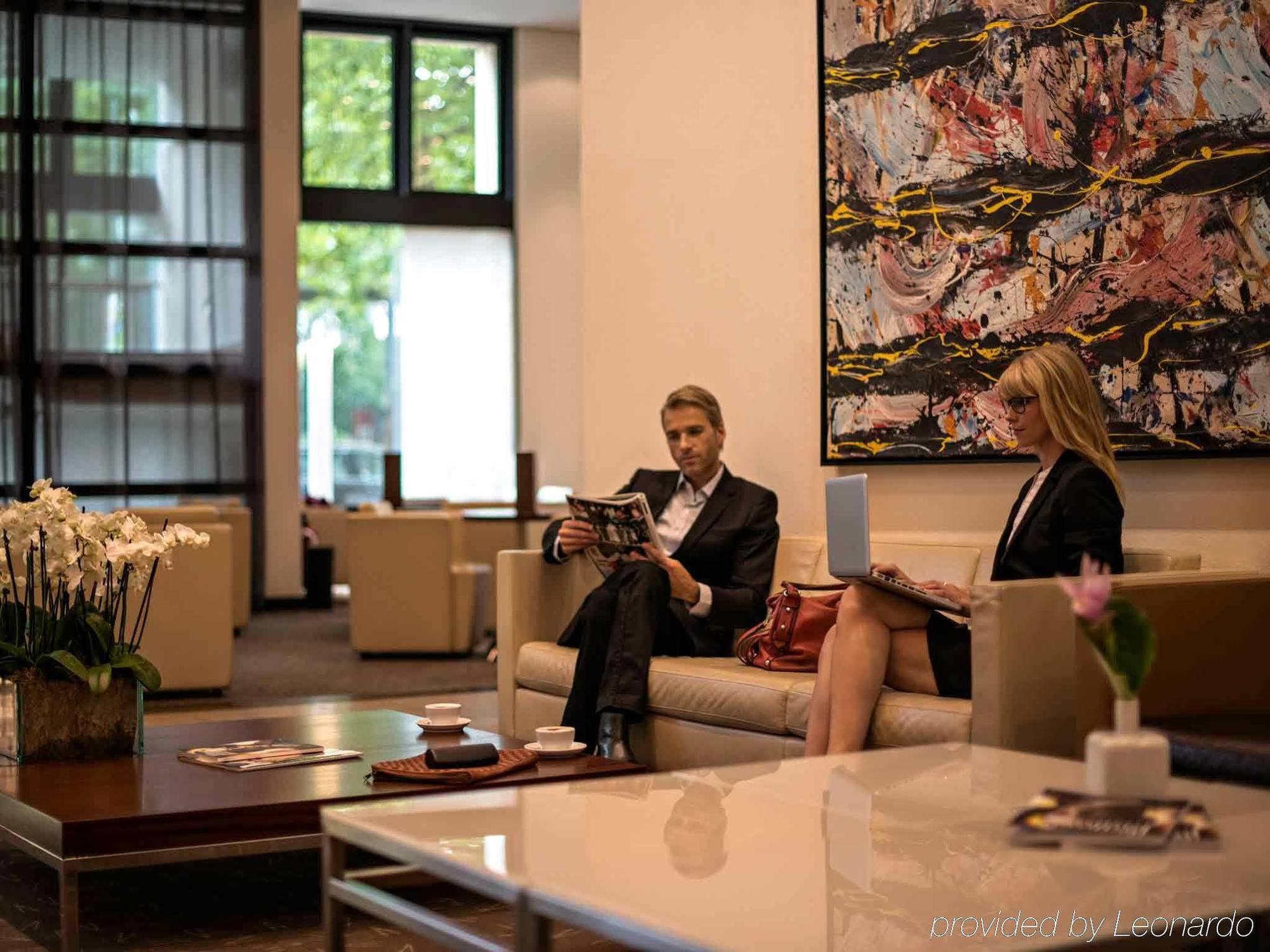 Pullman Berlin Schweizerhof Hotel Ngoại thất bức ảnh Lobby