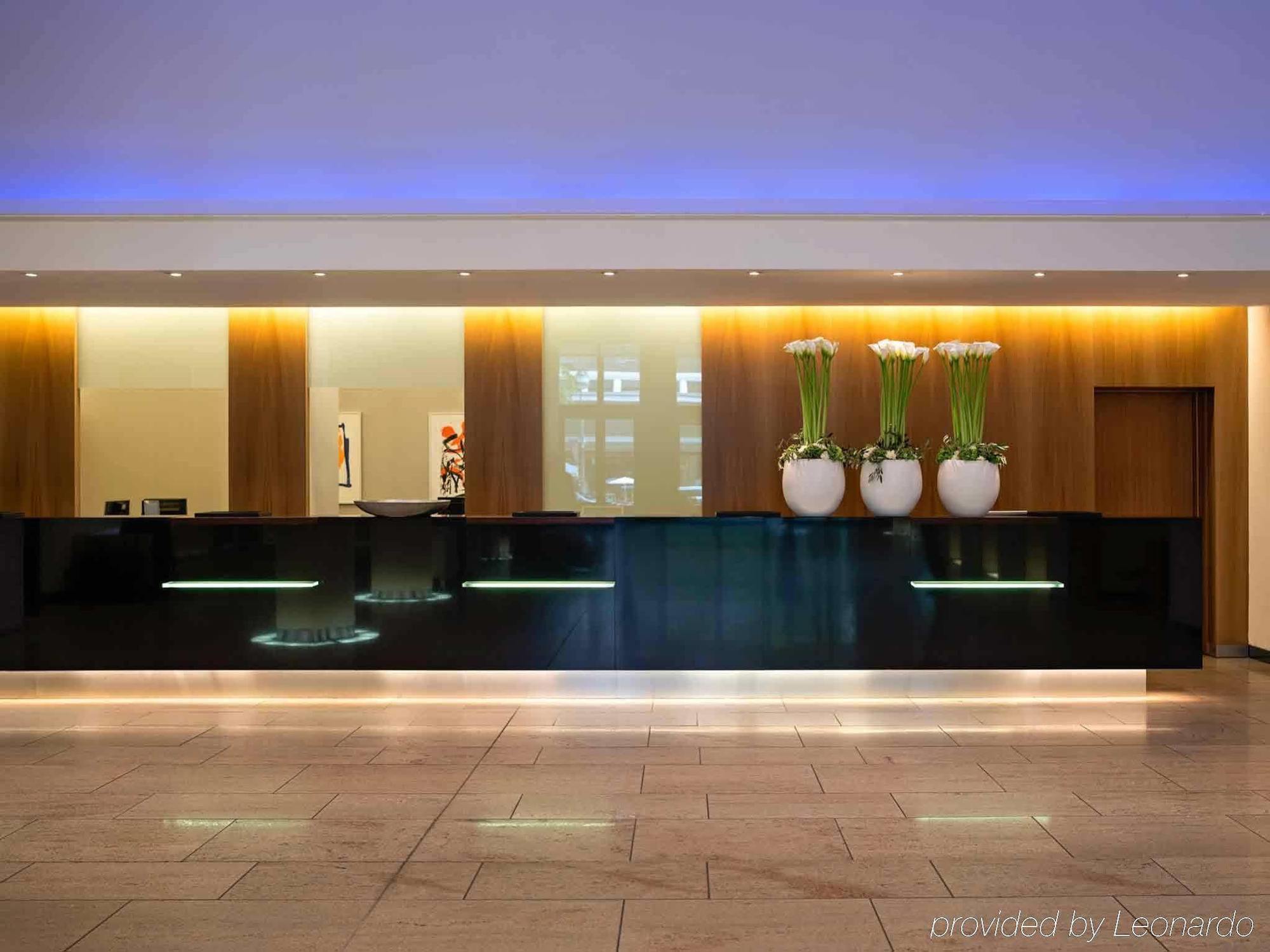 Pullman Berlin Schweizerhof Hotel Ngoại thất bức ảnh The lobby of the hotel